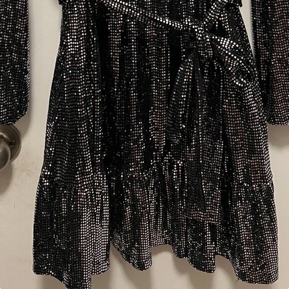 NWT Michael Kors Mirror Dot Sequin Dress in SIlver XL GORGEOUS FLATTERING DRESS! - Picture 2 of 8